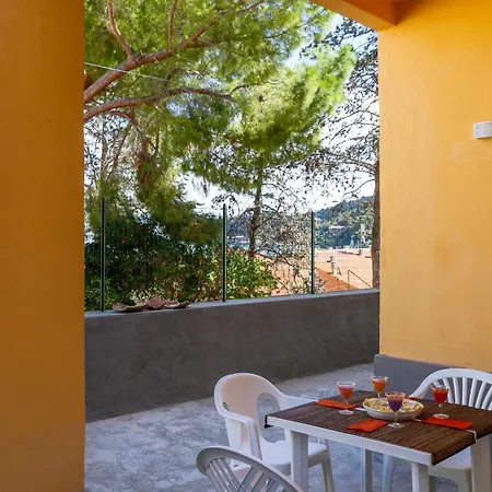 Casa La Fortezza Apartment *